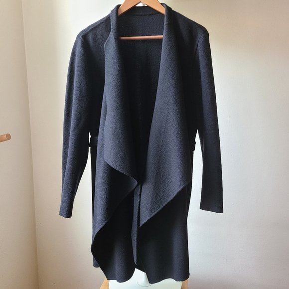 Saks Fifth Avenue Jackets & Blazers - 100% Cashmere Coat Saks 5th Ave Black - sz Med